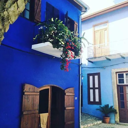 The Alley Holiday House בית נופש